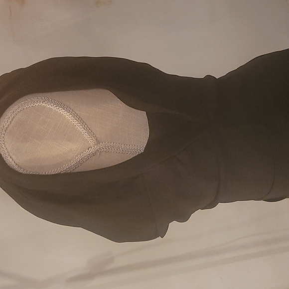 Dress - Picture 5 of 8